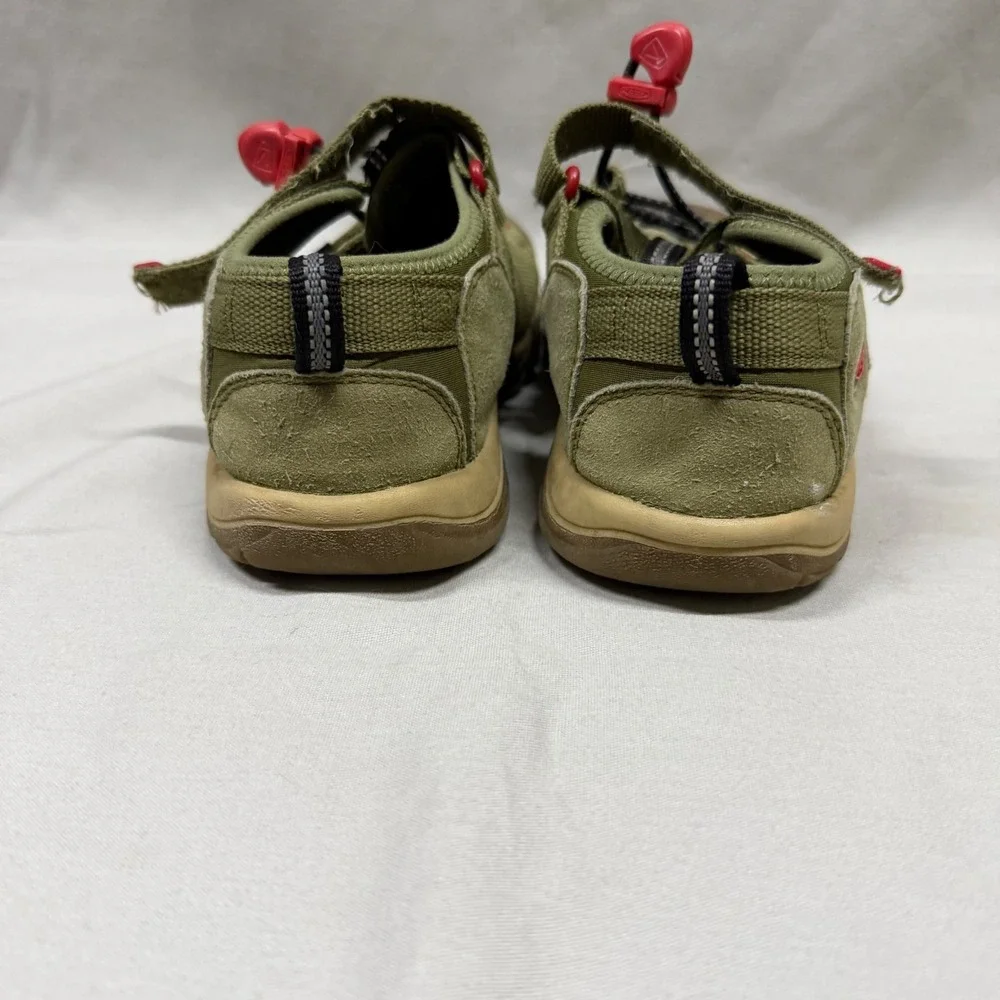 KEEN Kids Newport H2 Olive Green Tan Red Bungee Strap Sandals Water Shoes 4